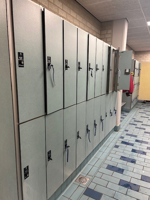 Renovatie lockers en kleedcabines